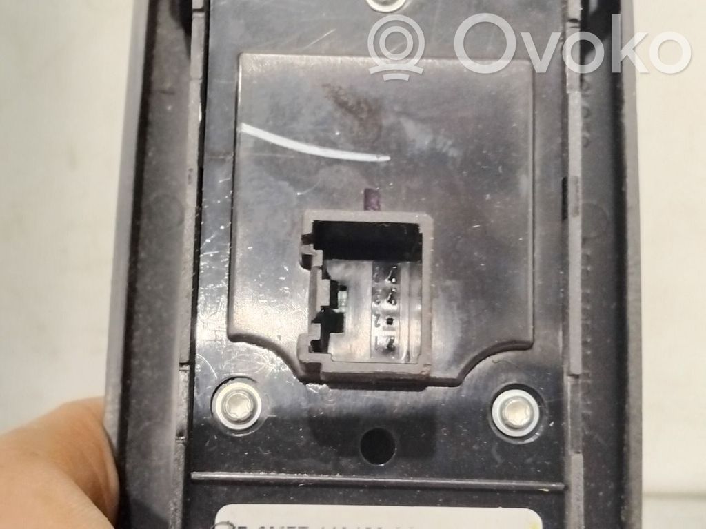 Ford Kuga I Electric window control switch 