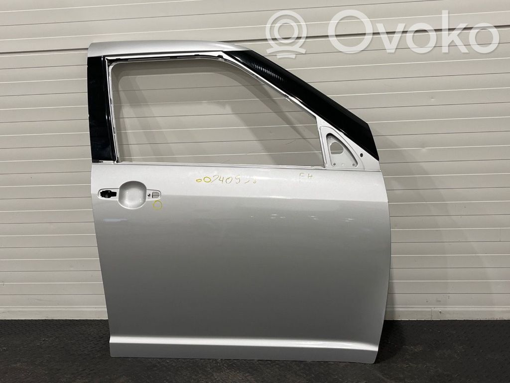 Suzuki Swift I Front door 