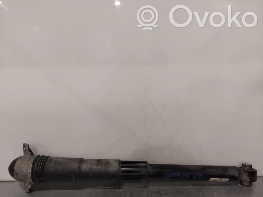 Volkswagen PASSAT B8 Amortyzator tylny 