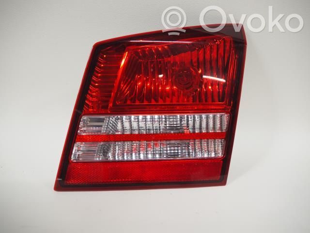 Dodge Journey Aizmugurējais lukturis virsbūvē 