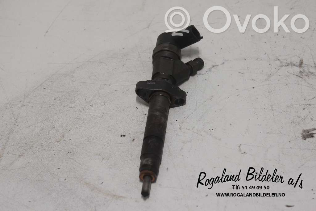 Opel Vivaro Wtryskiwacz paliwa 