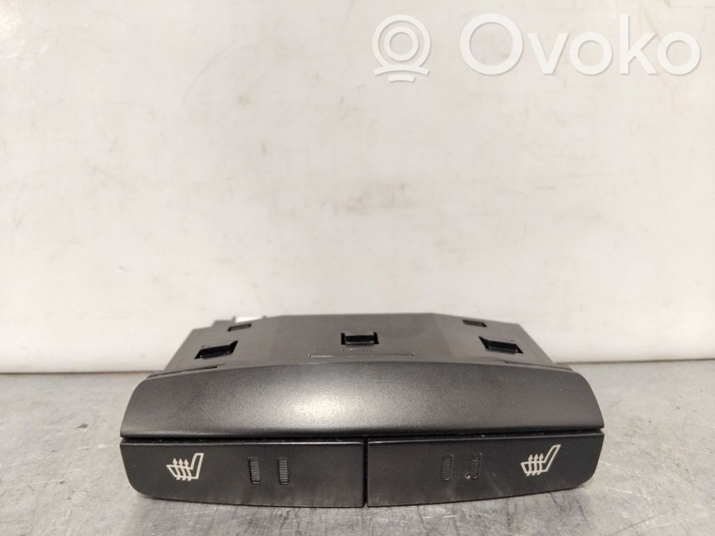 KIA Rio Interruptor de calefacción del asiento 