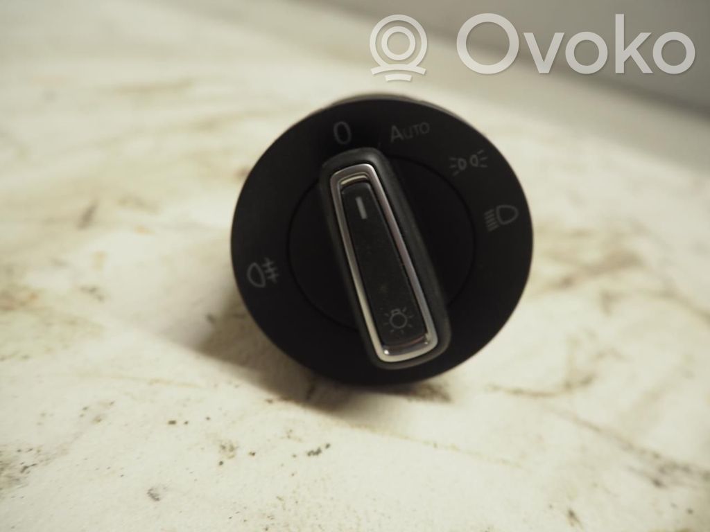 Volkswagen Golf VII Light switch 