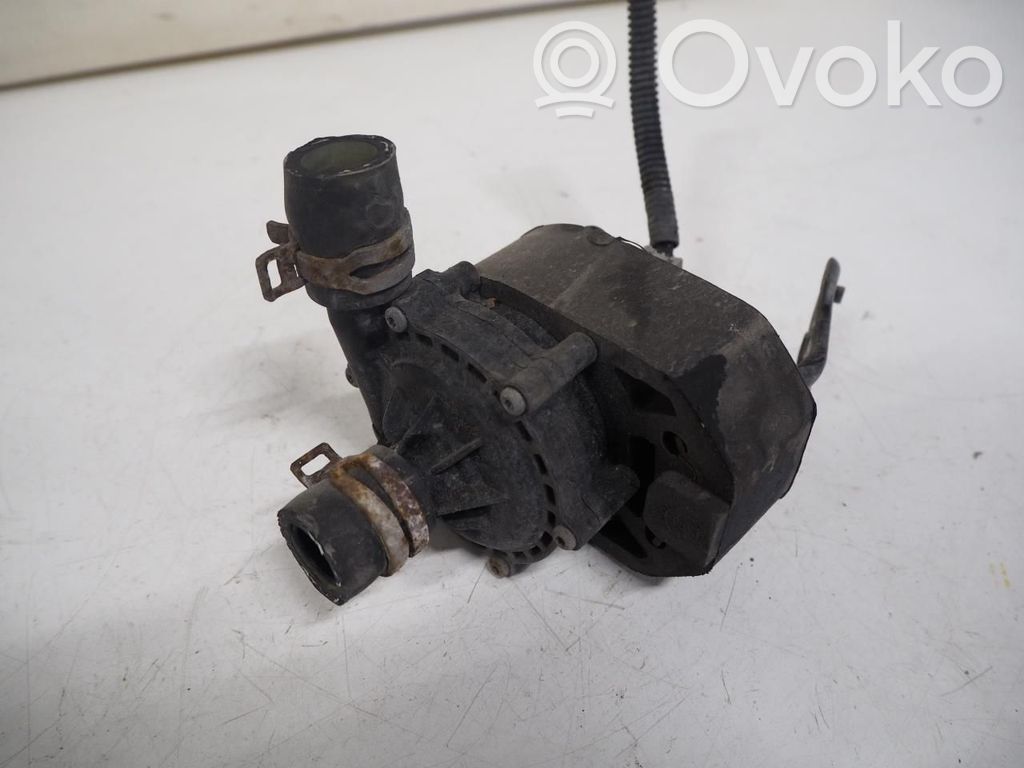 Vandens pompa   600736700C,600736700C