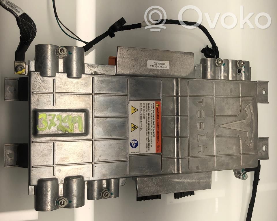 Tesla Model S High voltage junction box 