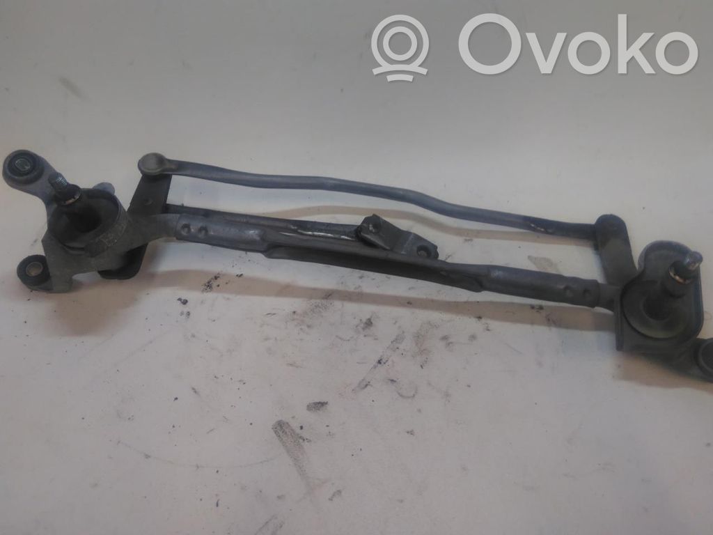 Mazda 5 Front wiper linkage 