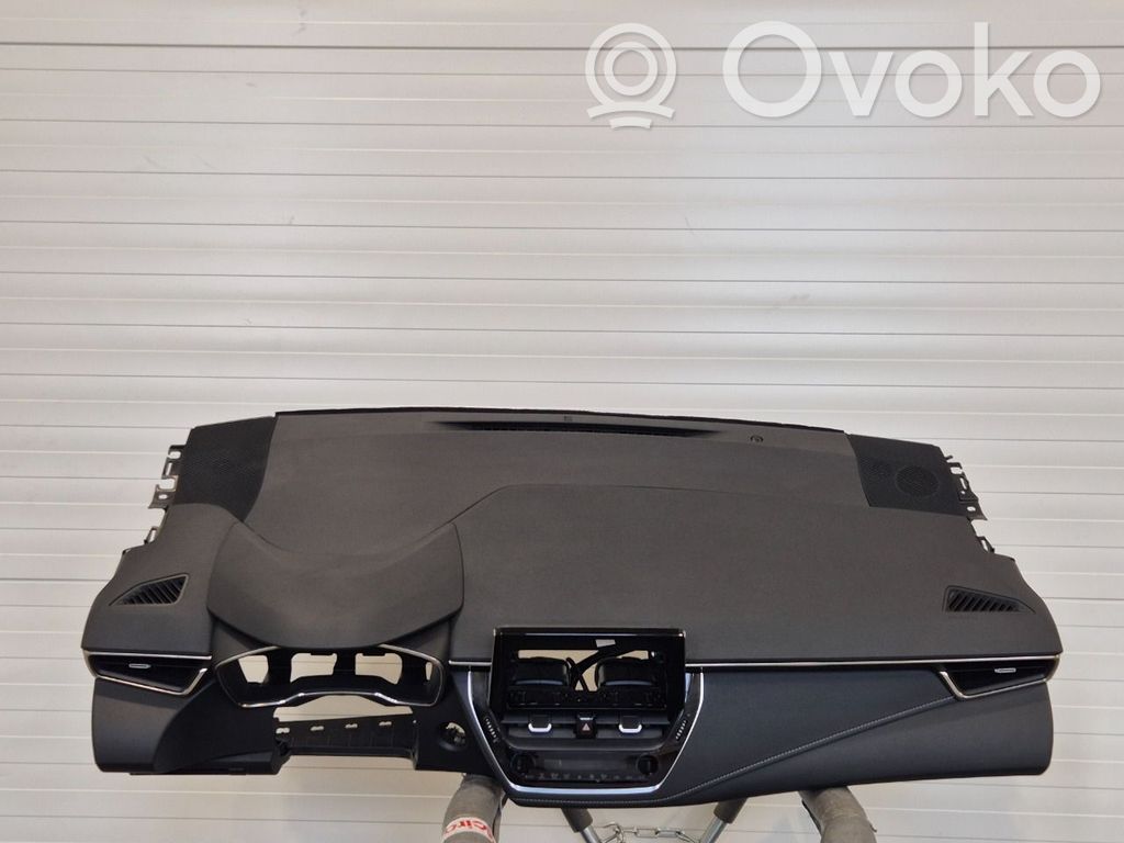 Toyota Corolla E210 E21 Панель 