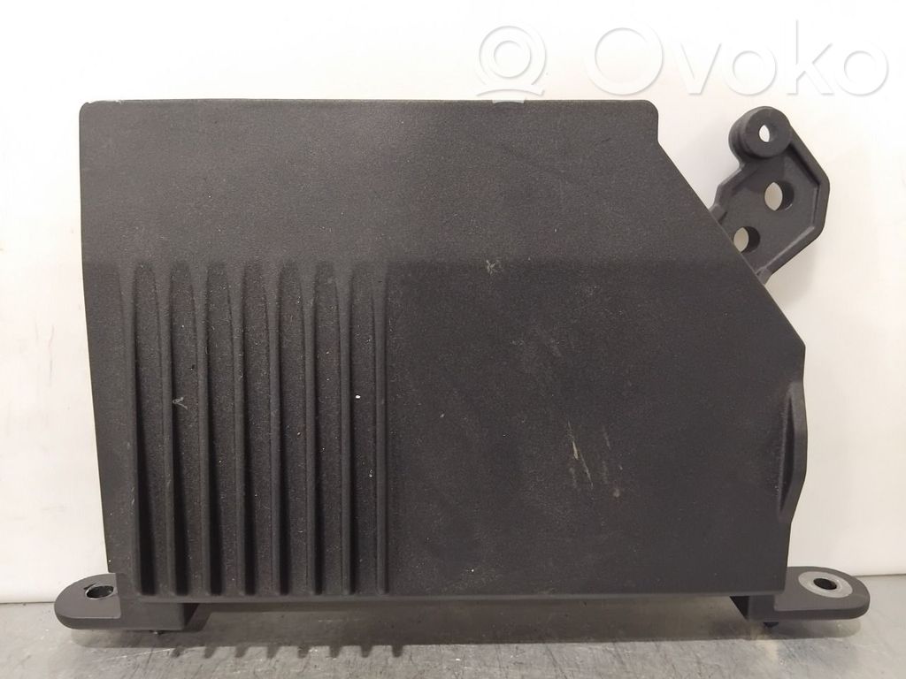 Volvo V60 Wzmacniacz audio 