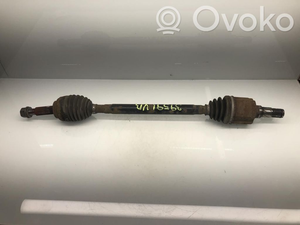 Takavetoakseli   100771901A,100771901A
