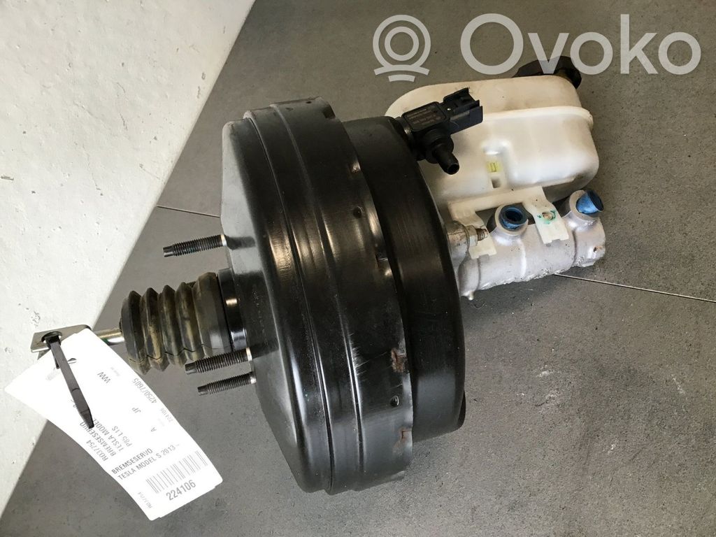 Tesla Model S Bremskraftverstärker 