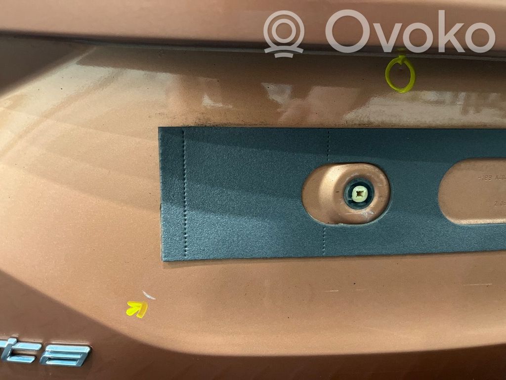 Ford Fiesta Puerta del maletero/compartimento de carga 