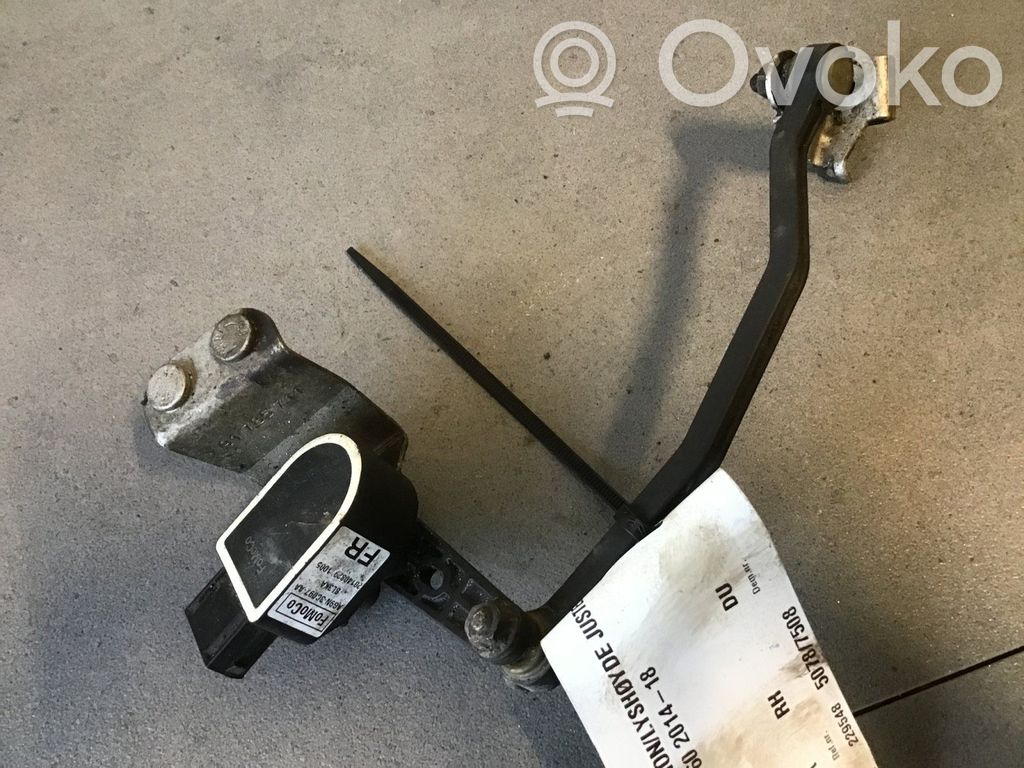 Volvo V60 Air suspension front height level sensor 