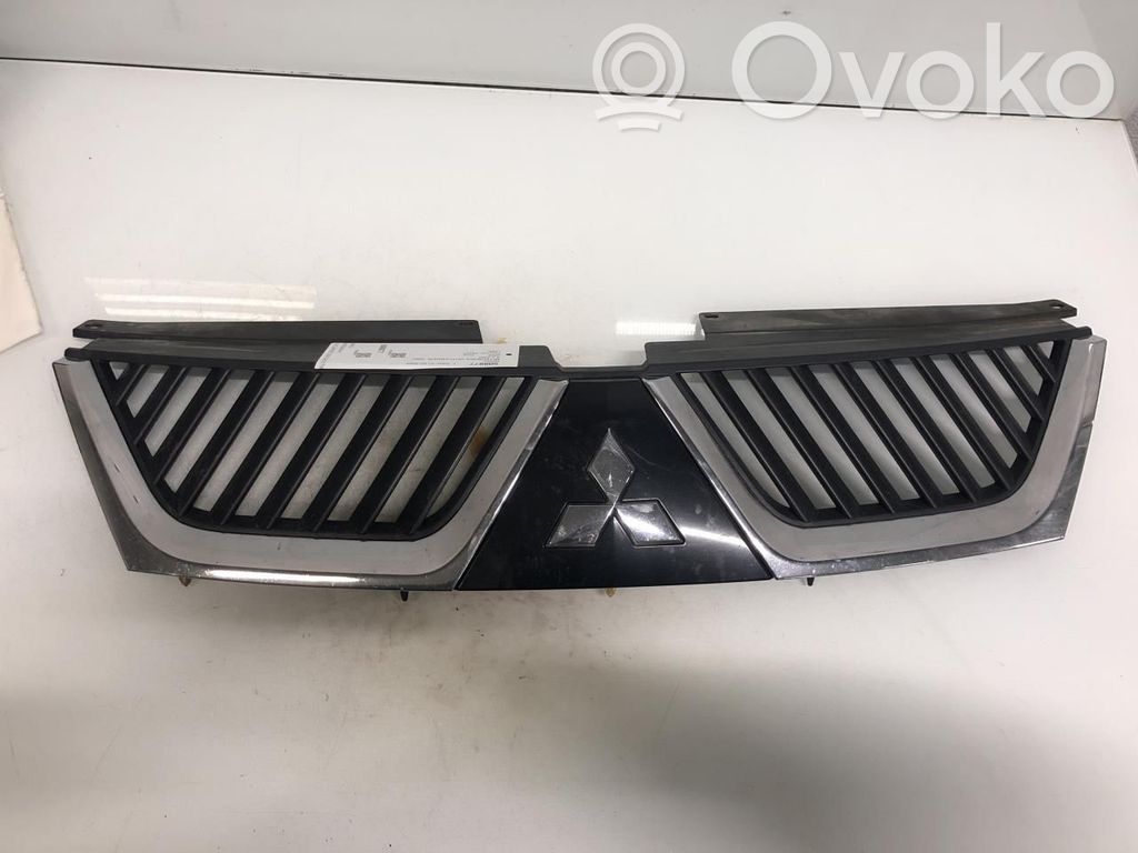 Mitsubishi Outlander Etusäleikkö 
