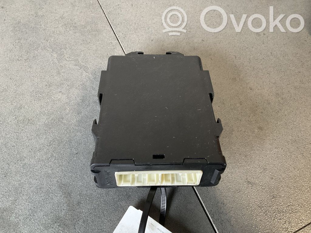 Toyota Prius (XW30) Module de contrôle de boîte de vitesses ECU 