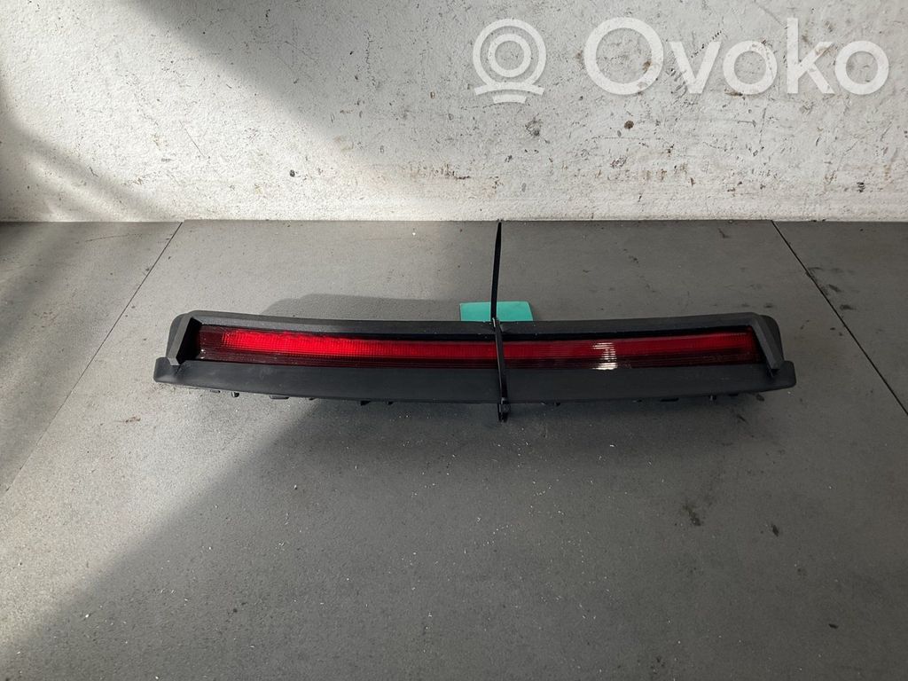 Tesla Model 3 Takavalot 