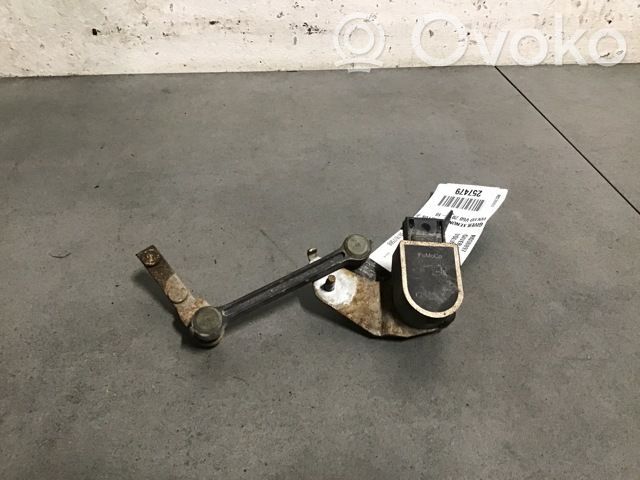 Volvo V60 Air suspension front height level sensor 