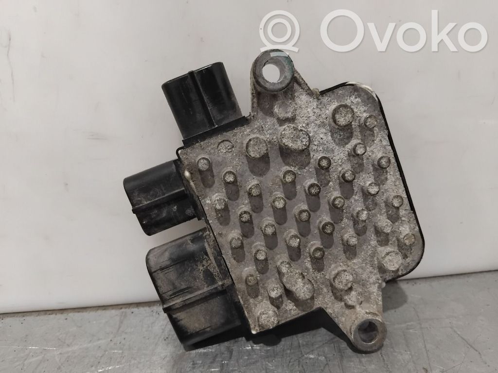 Tesla Model S Coolant fan relay 