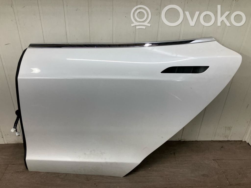 Tesla Model S Galinės durys 