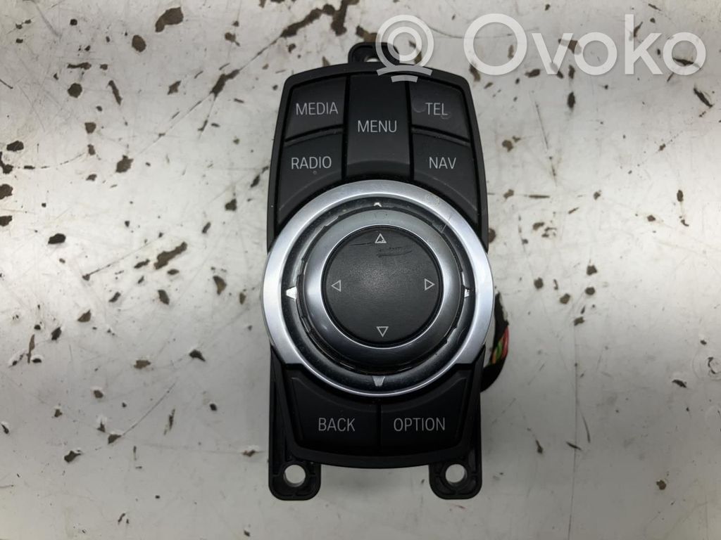 BMW X3 F25 Unidad delantera de radio/CD/DVD/GPS 