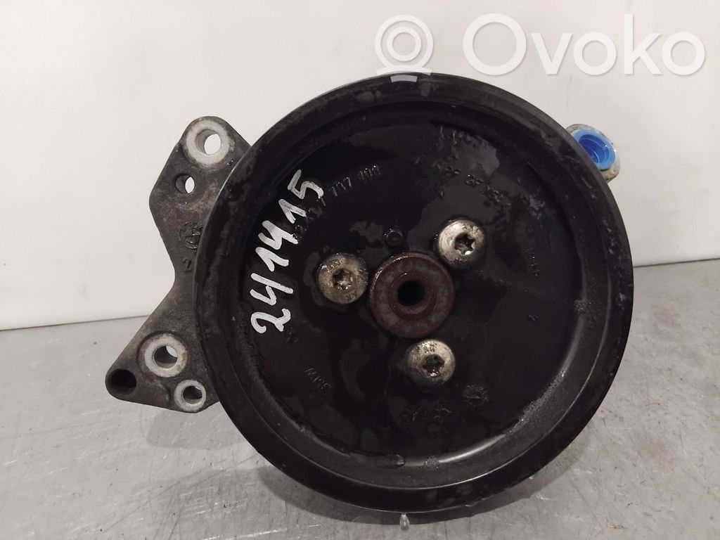 BMW 5 E60 E61 Power steering pump 