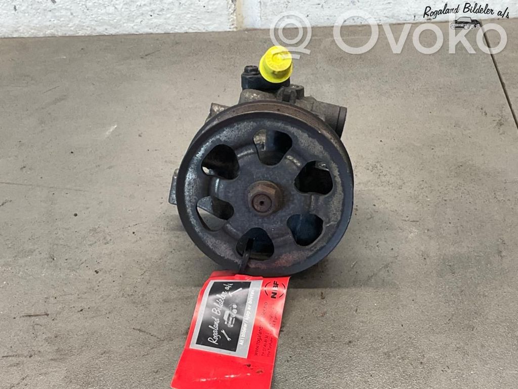 Honda CR-V Ohjaustehostimen pumppu 