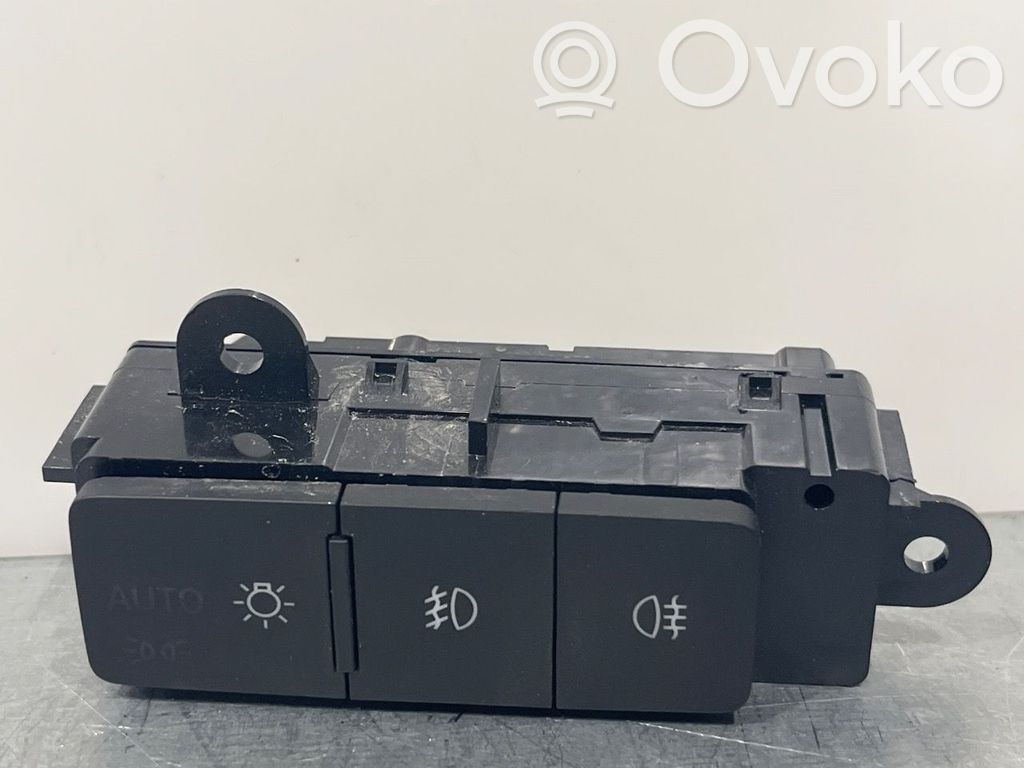 Skoda Octavia Mk4 Interruptor de luz 