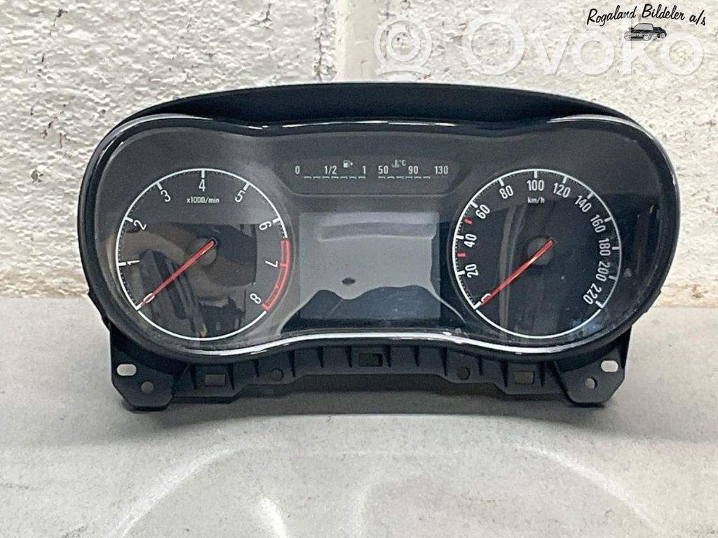 Opel Corsa E Vitezometru (grup de instrumente) 