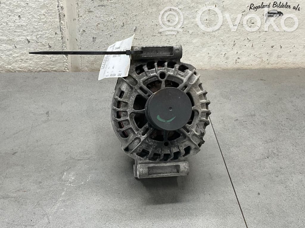 Mercedes-Benz C W204 Alternator 