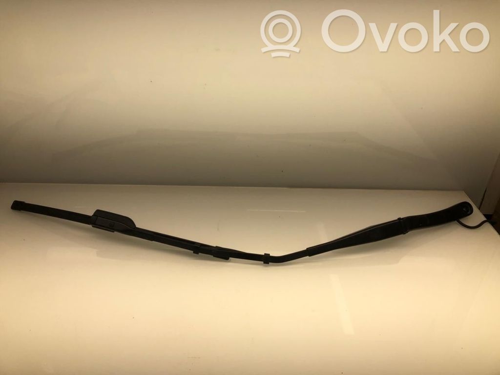 Tesla Model 3 Wischerarm vorne 