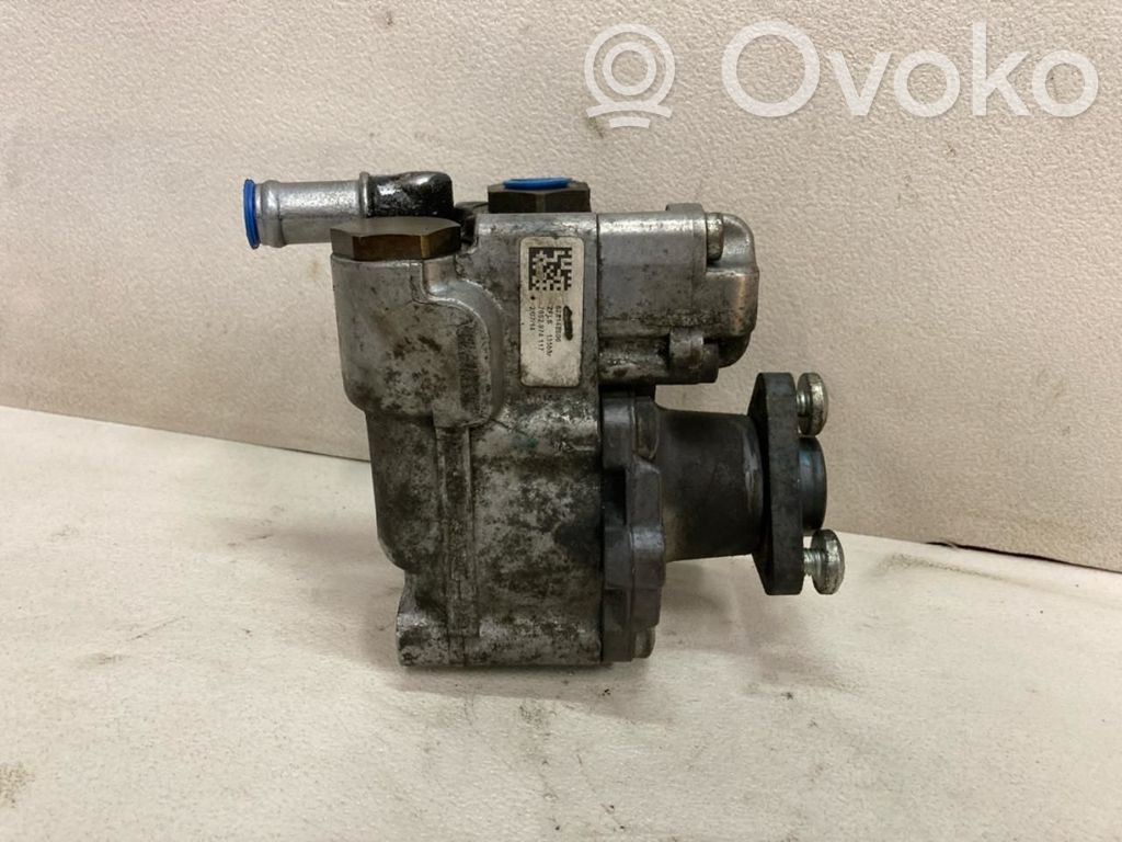BMW 5 E60 E61 Power steering pump 