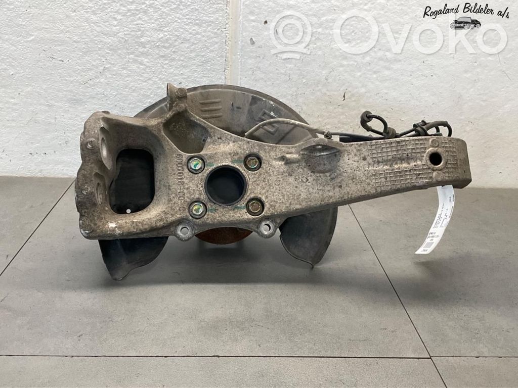 Tesla Model S Achsschenkel vorne 