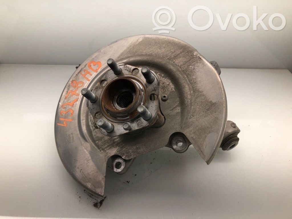Tesla Model 3 Achsschenkel hinten 