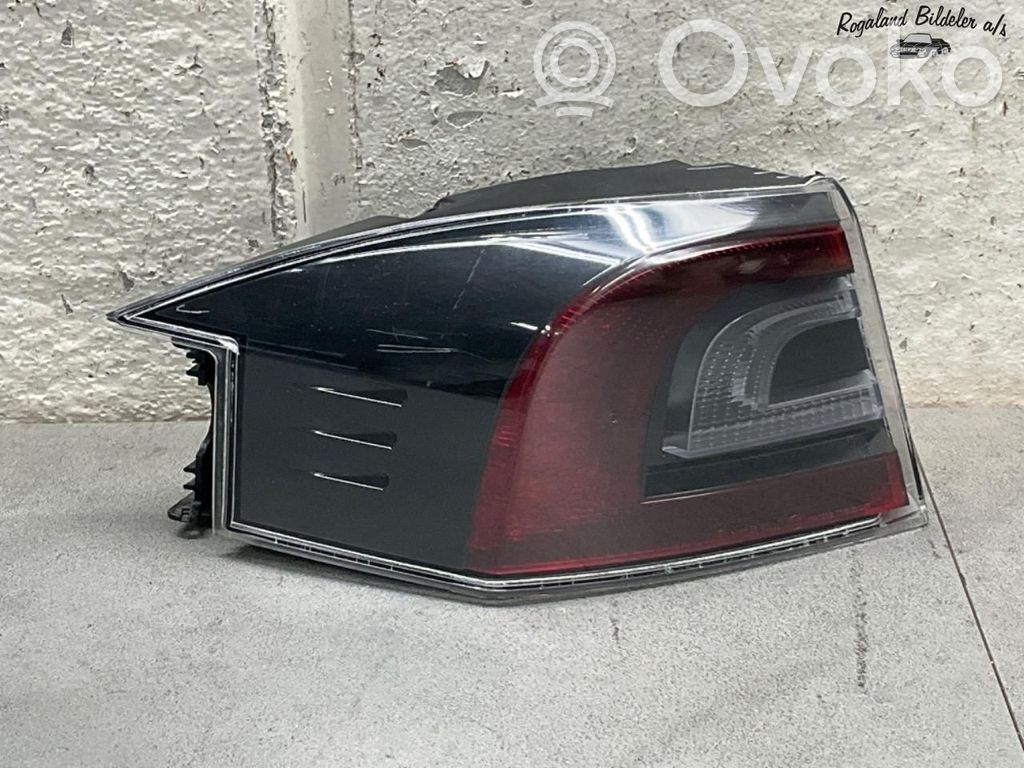 Tesla Model S Takavalot 