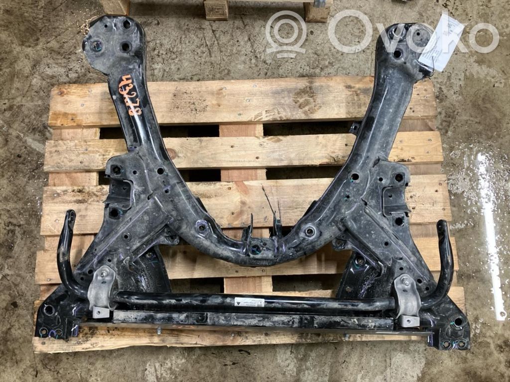Tesla Model 3 Priekinis traversas 