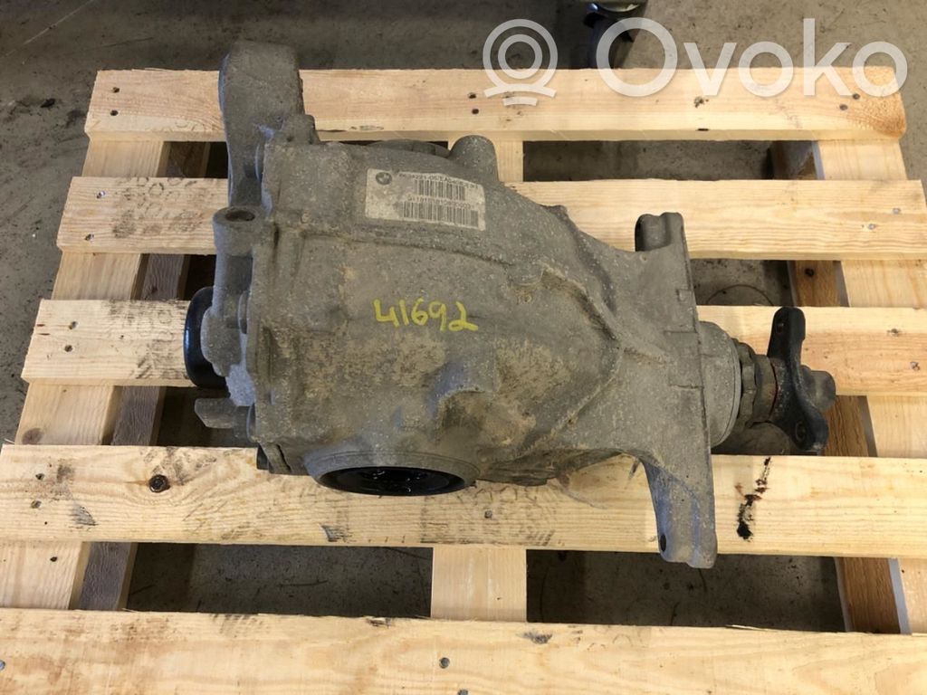 BMW 5 G30 G31 G38 Belka osi tylnej 