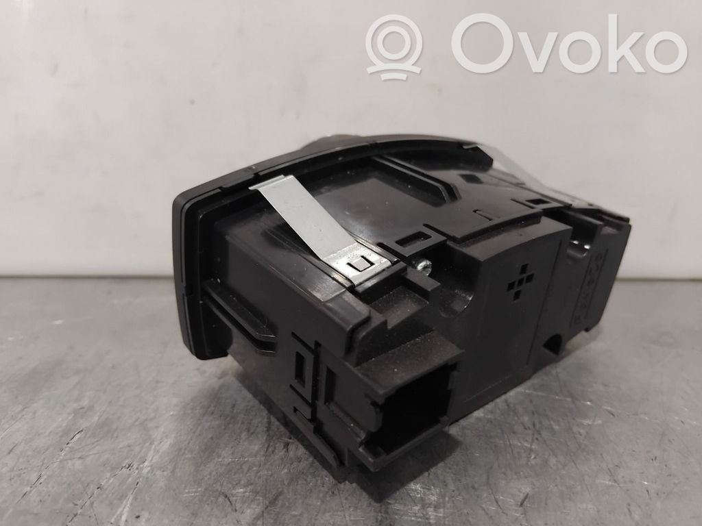 Ford Focus Light switch 