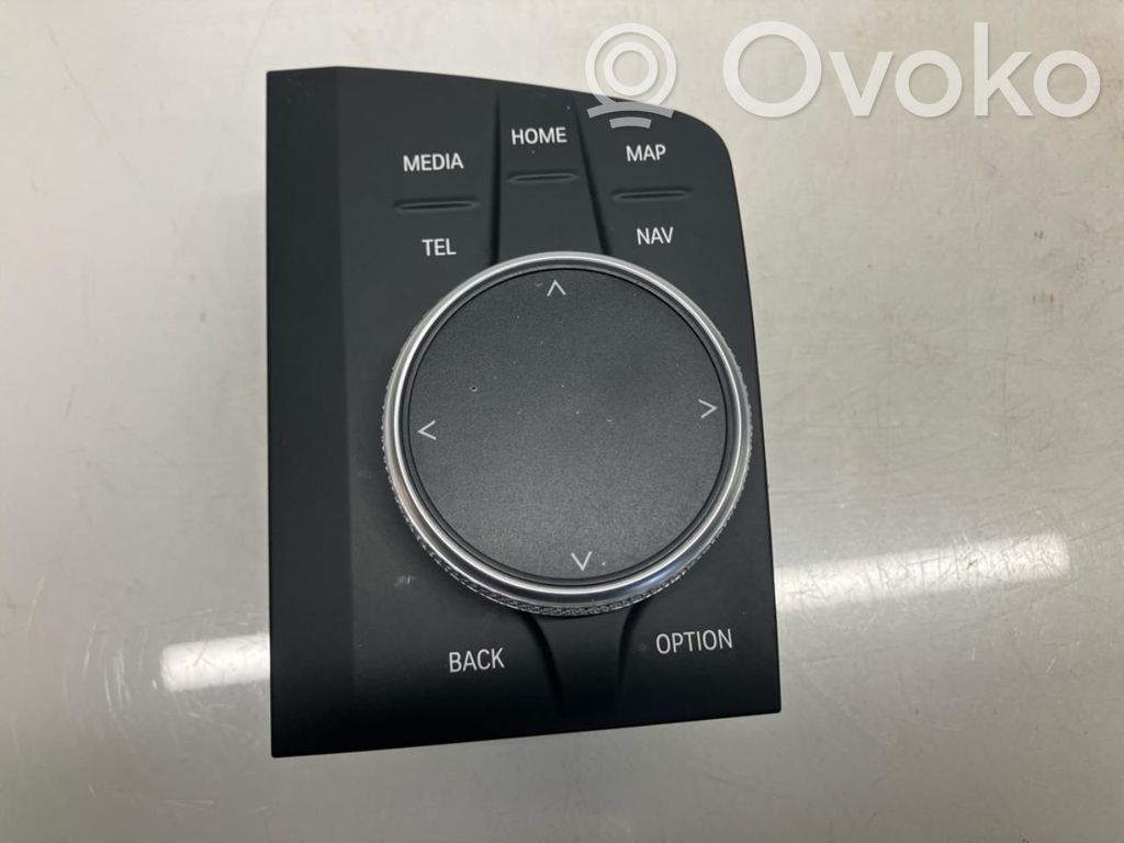 BMW i4 Unidad central de control multimedia 