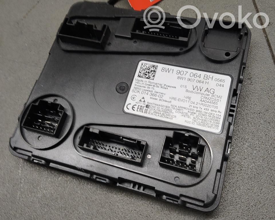 Unidad de control/módulo de carrocería central   8W1907064DH,8W1907064BH,8W1907064BH,8W1907064BH,8W1907064DH