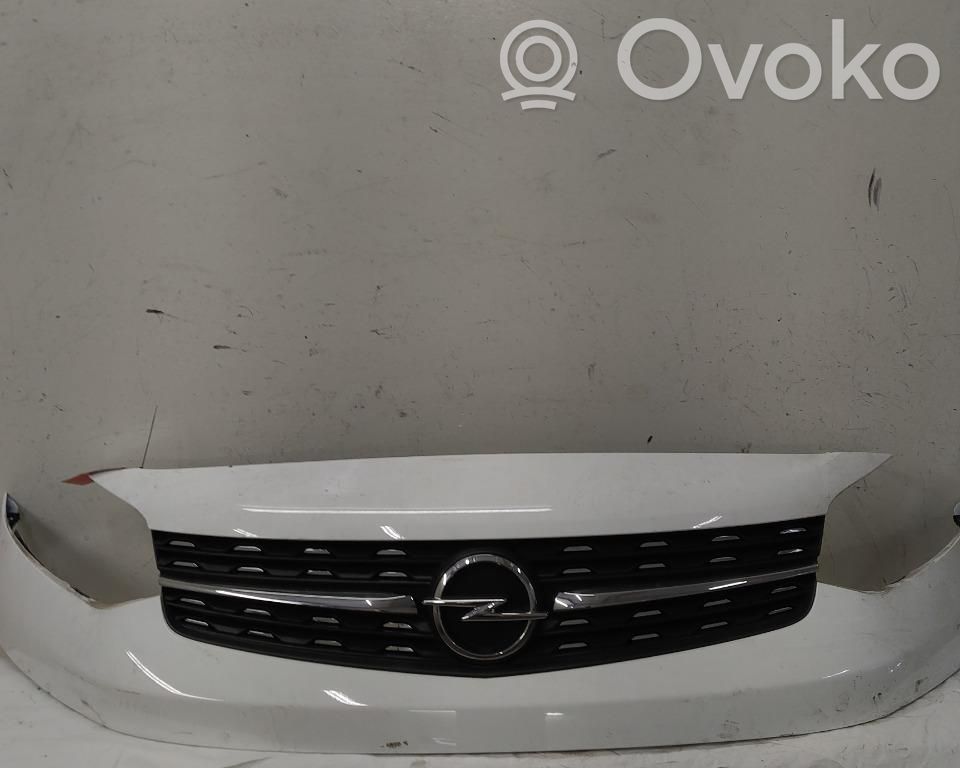 Opel Vivaro Front grill 