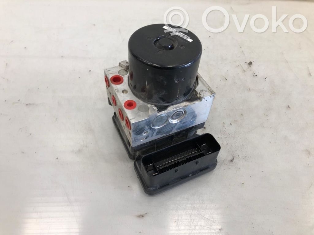 Volvo V70 ABS Pump 