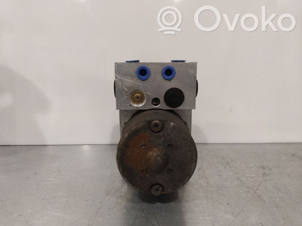 Audi A8 S8 D2 4D Bomba de ABS 