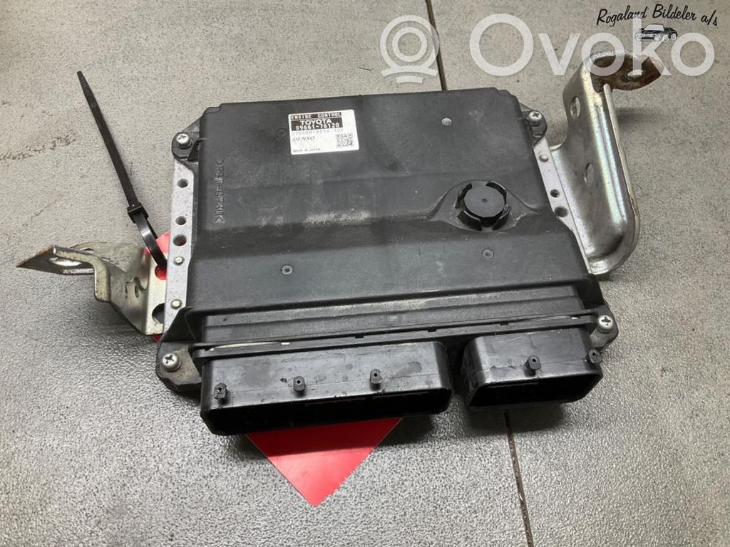 Lexus CT 200H Engine control unit/module ECU 