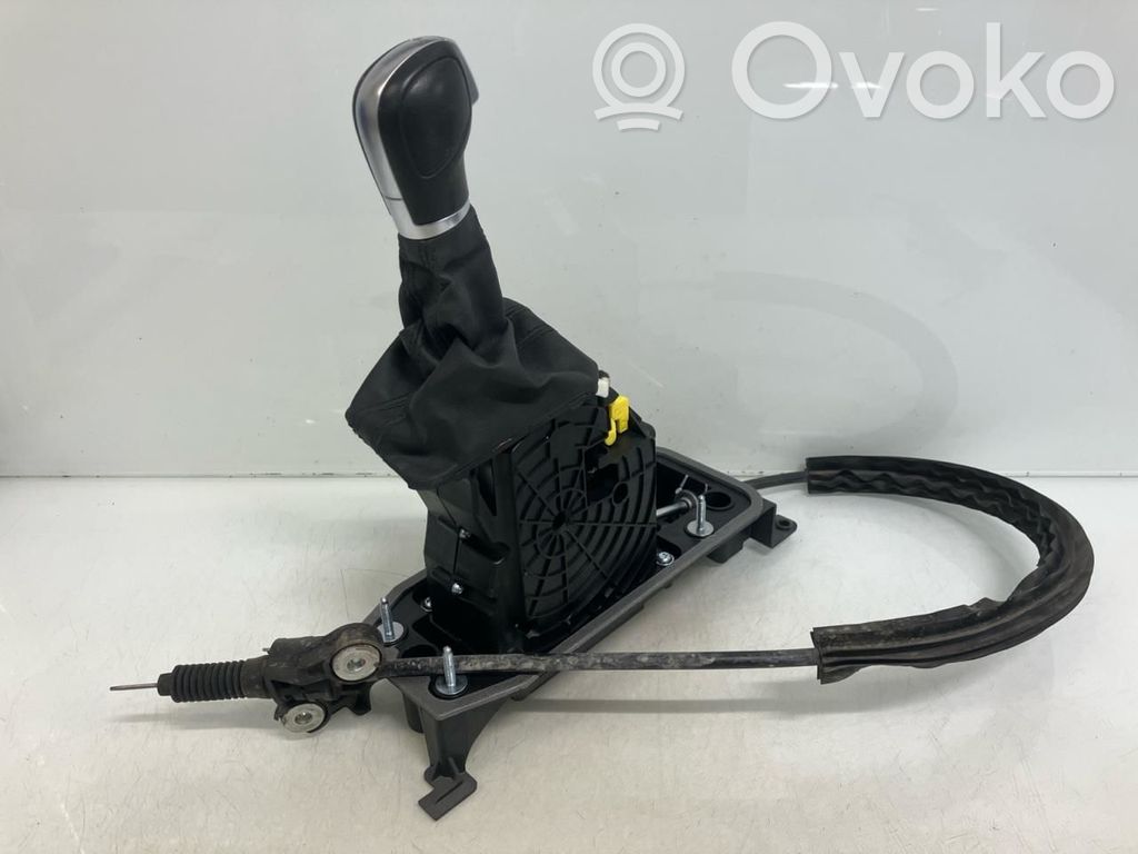 Volkswagen T-Roc Gear selector 
