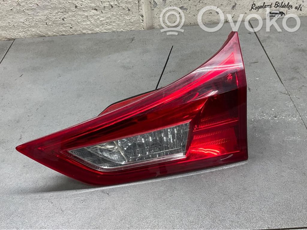 Toyota Auris E180 Luci posteriori