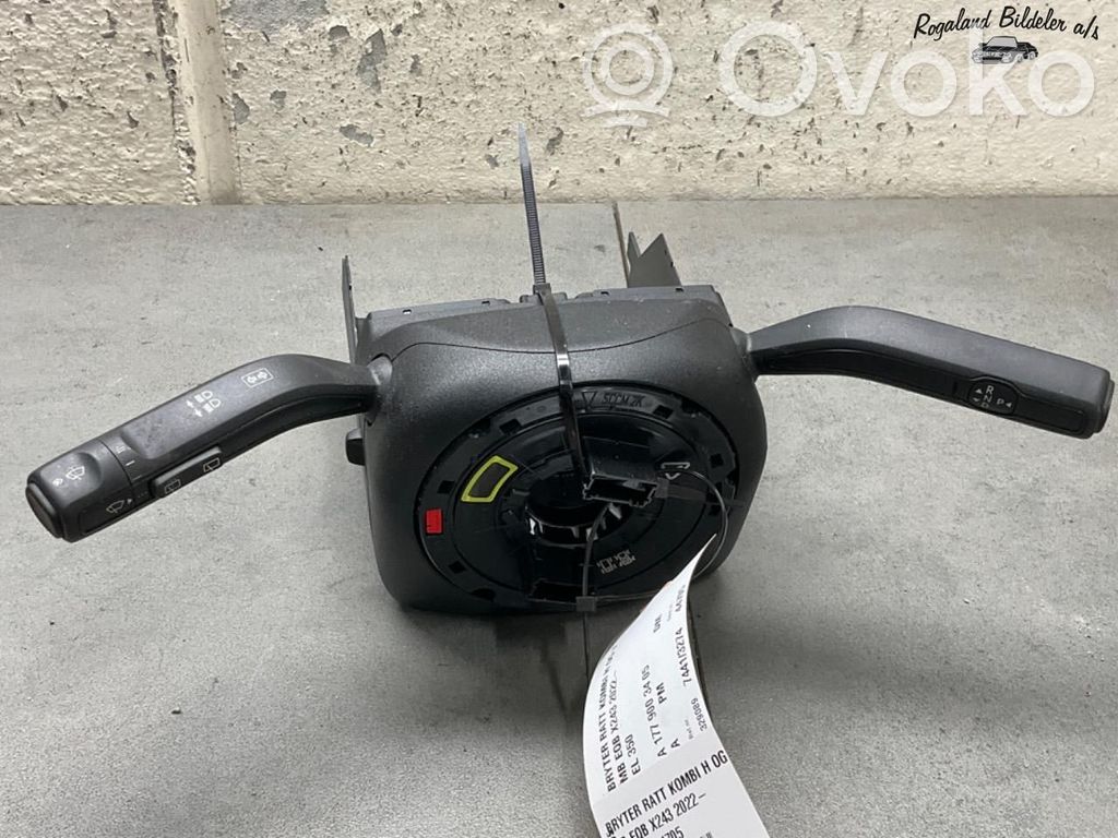 Mercedes-Benz EQB Interruptor de control multifunción 