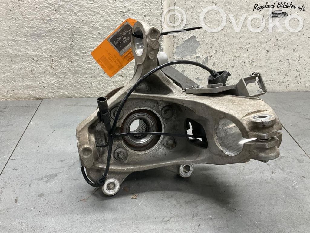 Mercedes-Benz EQB Fuso a snodo con mozzo ruota anteriore