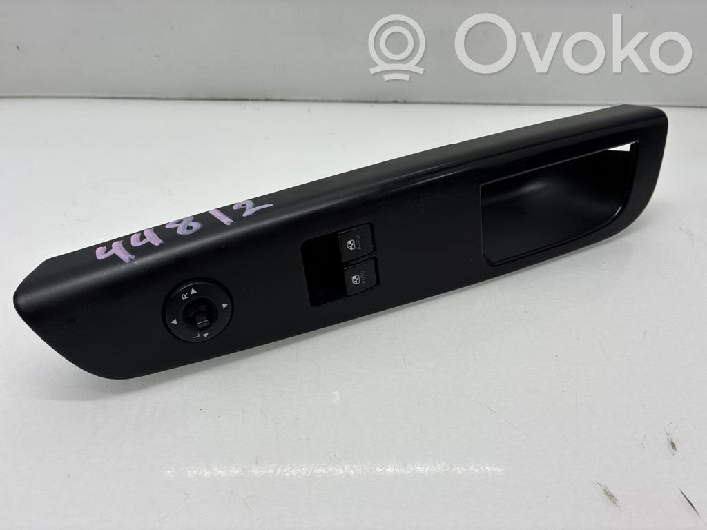 KIA Ceed Electric window control switch 