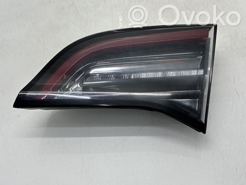 Tesla Model 3 Takavalot 