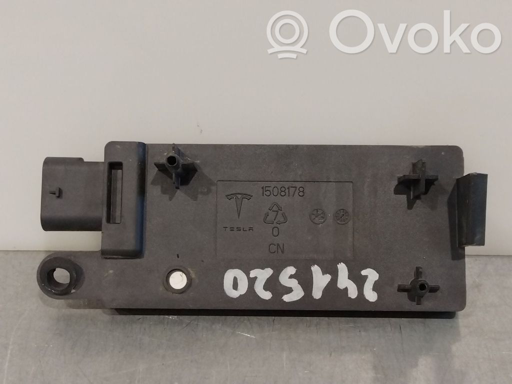 Tesla Model Y Bluetooth modulis 