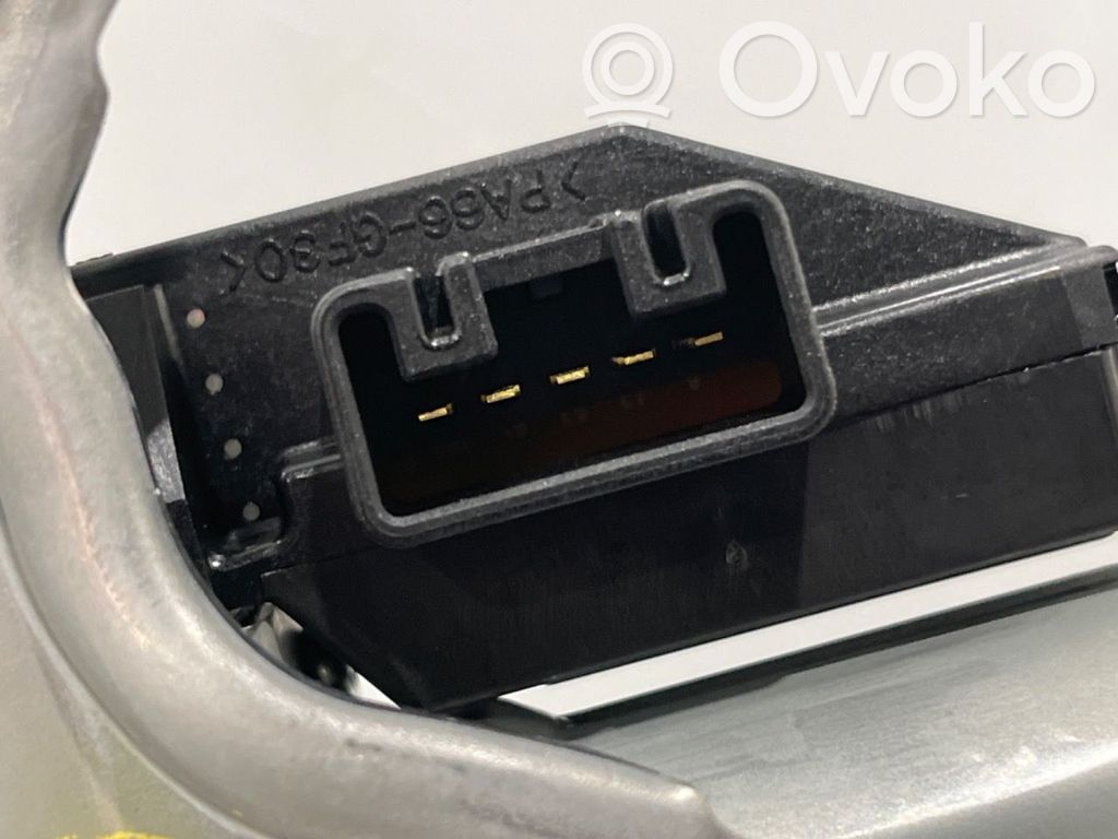 Toyota Avensis T270 Takalasinpyyhkimen moottori 